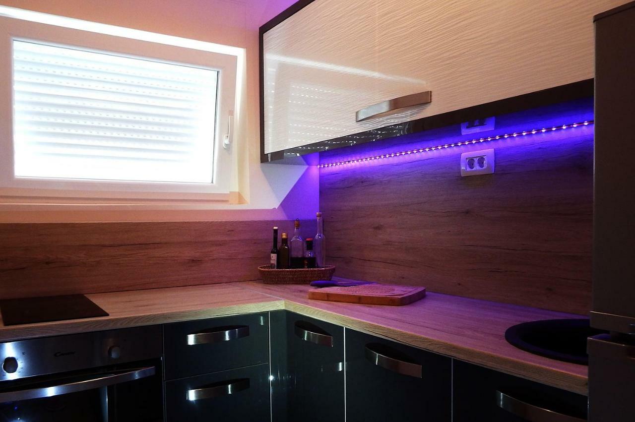 Apartment Julia Split Bagian luar foto