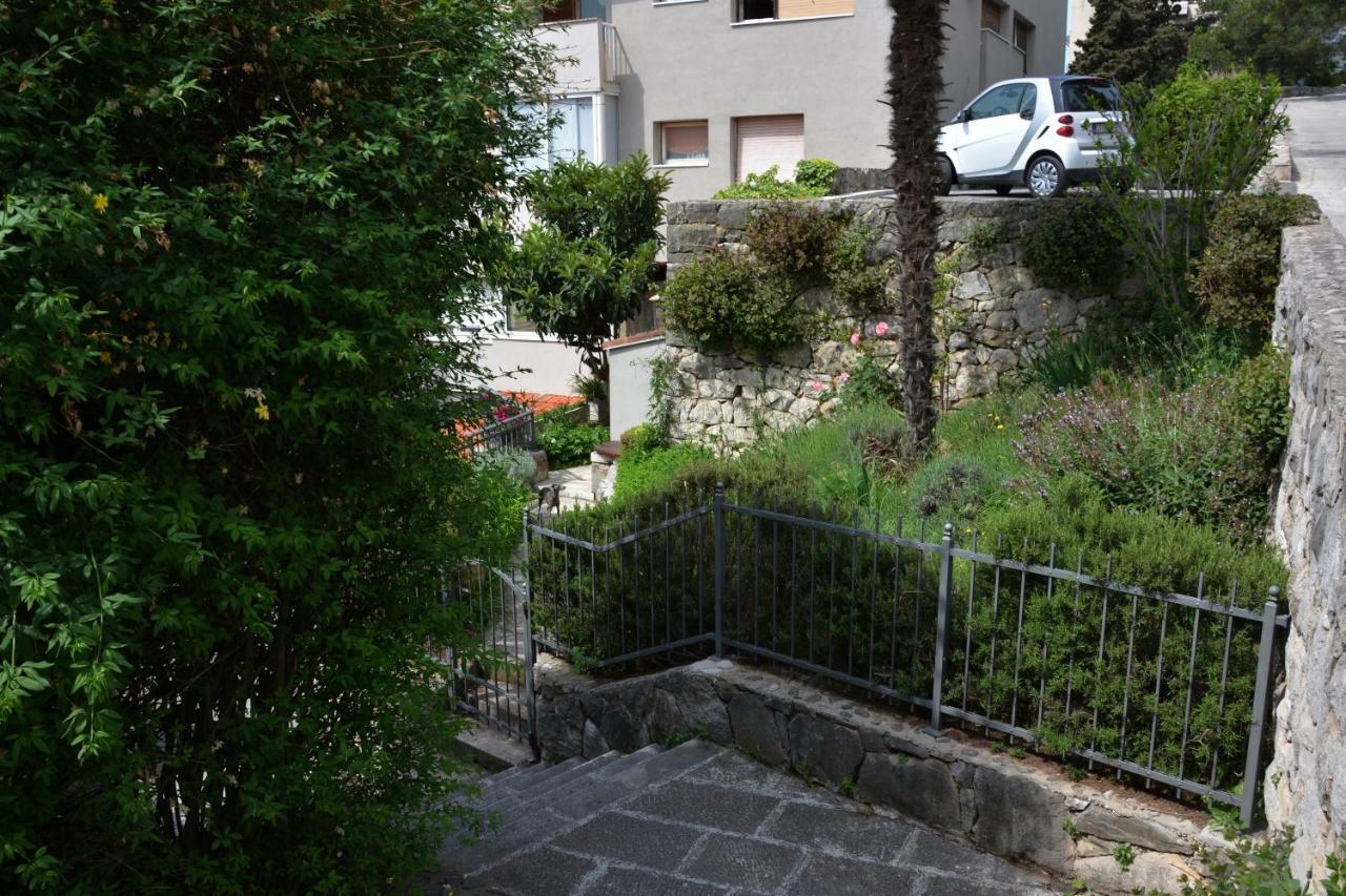 Apartment Julia Split Bagian luar foto