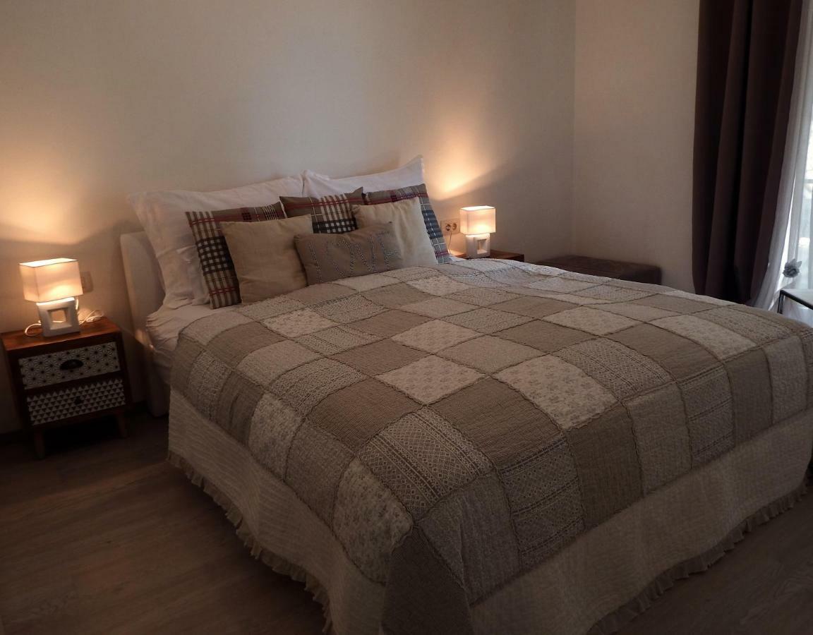 Apartment Julia Split Bagian luar foto