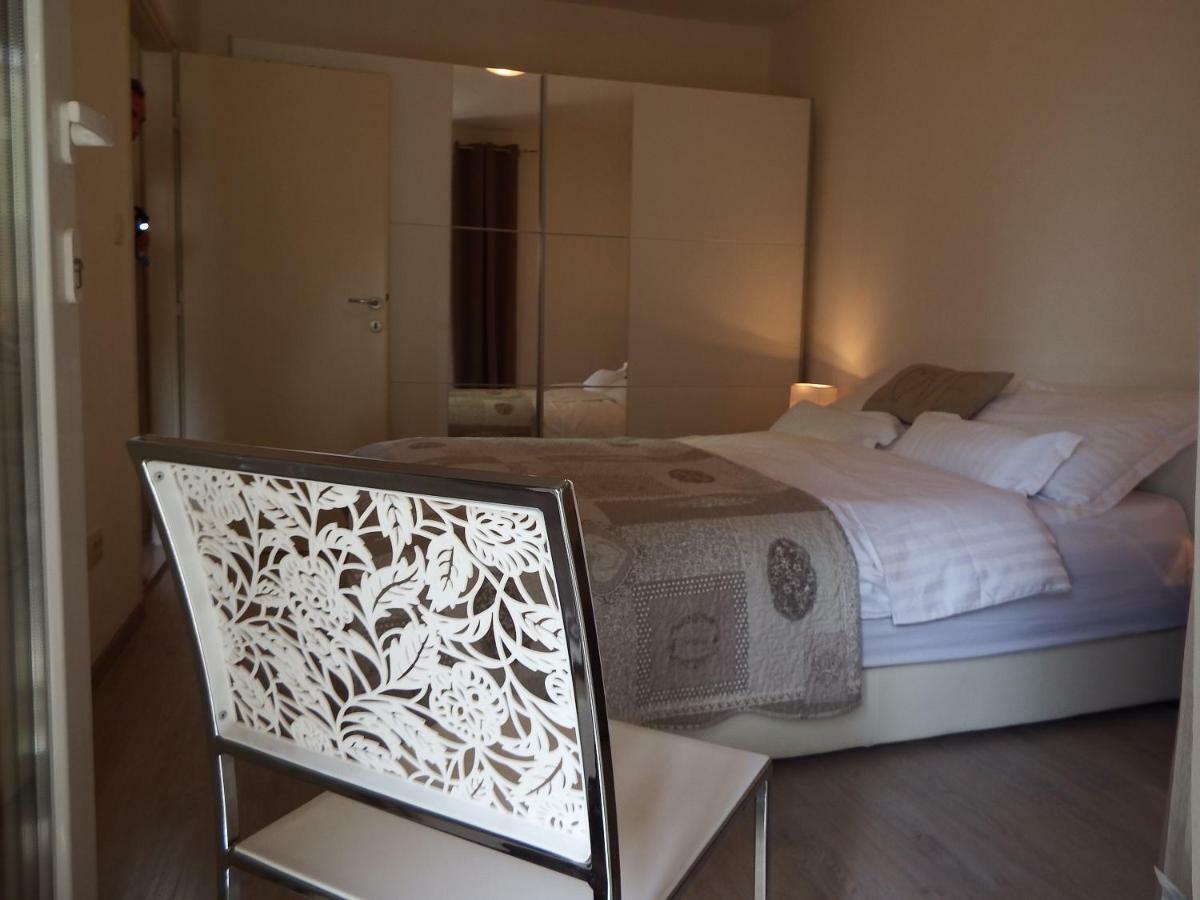 Apartment Julia Split Bagian luar foto
